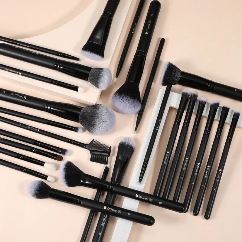 DARK ANGEL - 27 in 1 DUcare Professional Makeup Brushes Set - Image 3