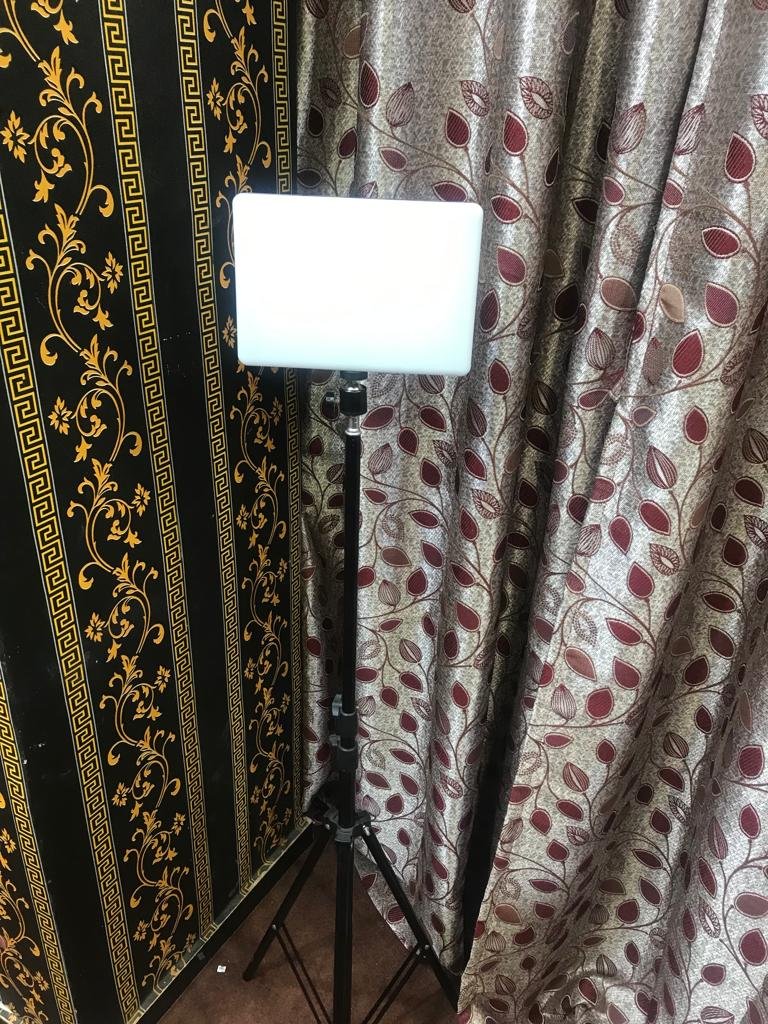 LED VIDEO LIGHT FOR PROFESSIONALS