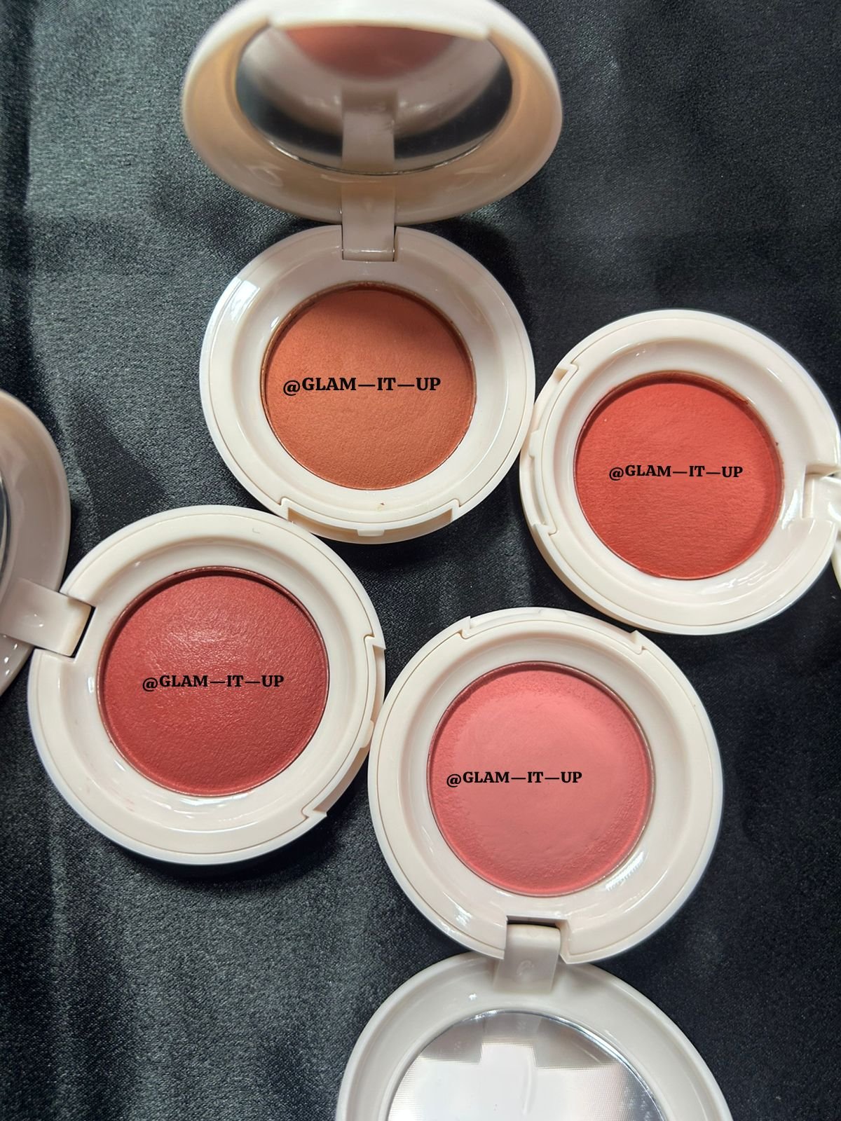 (RARE BEAUTY SUBSTITUTE) TEYANA TEYLOR POWDER BLUSH