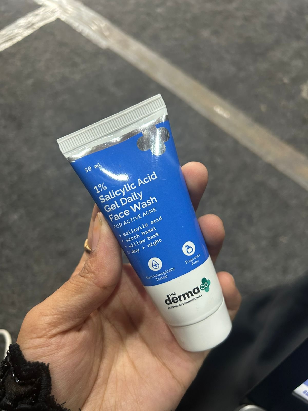 1% salycalic acid gel daily facewash